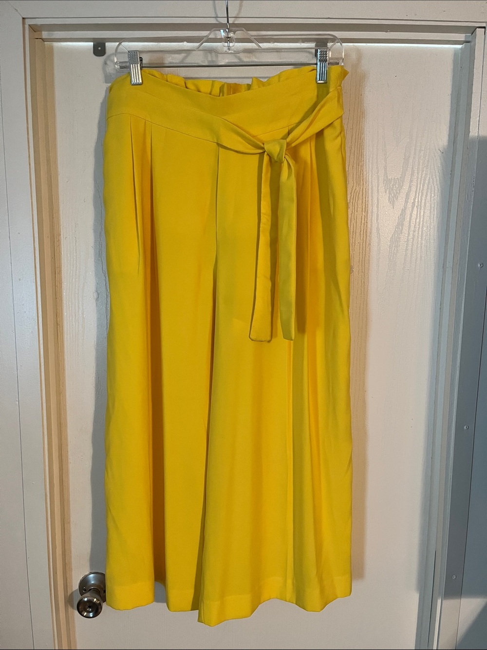 Zara Bright Yellow Pull On High-Waist Wide Leg Cropped Pants with Tie Belt xl